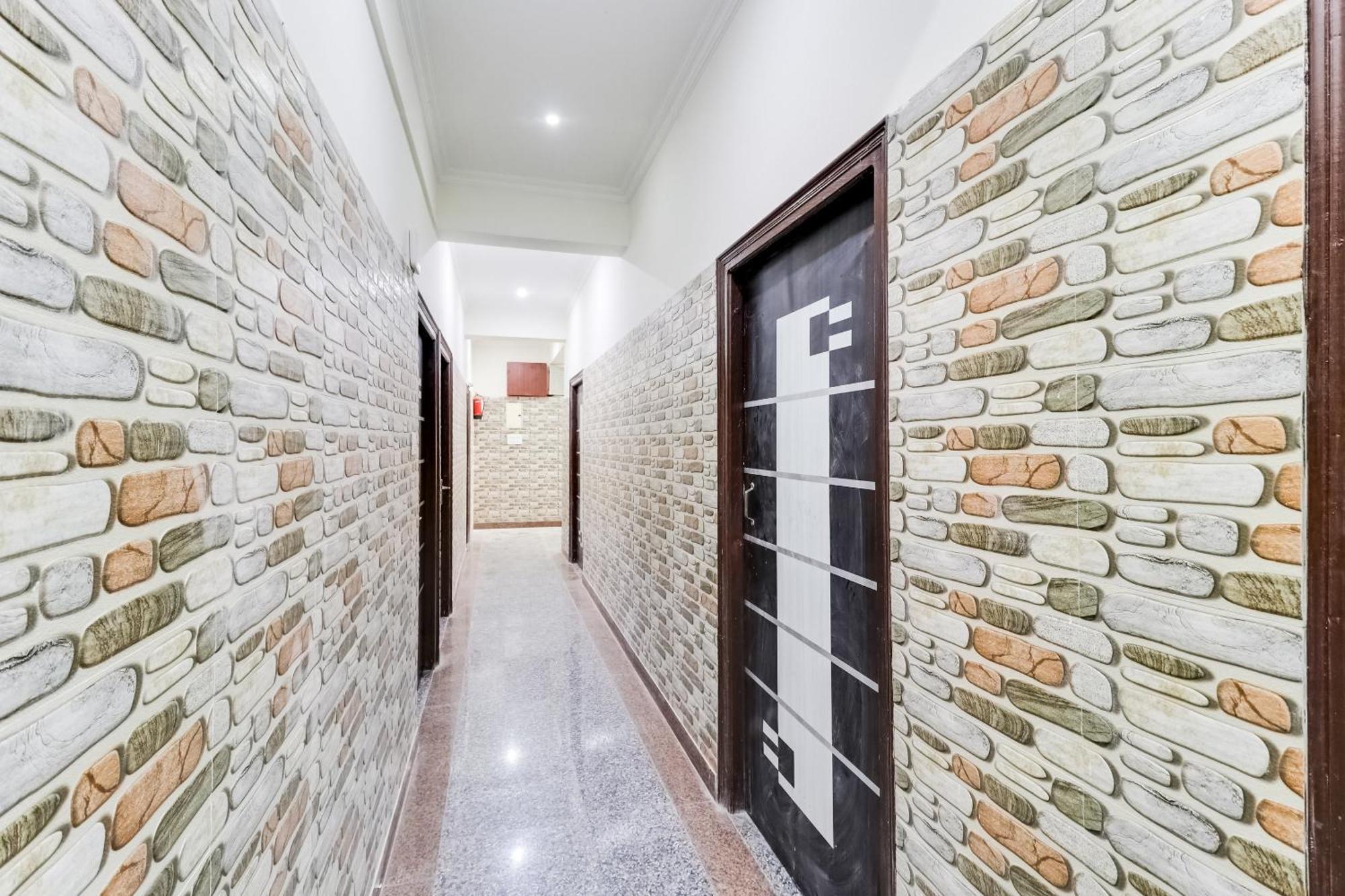 Super Hotel O Rs Inn Gorakhpur Exterior foto